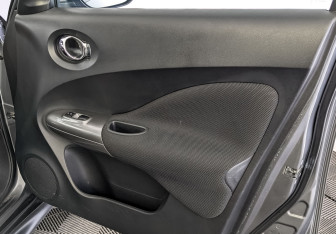 Подержанный автомобиль Nissan Juke 2014 года (25 фото)