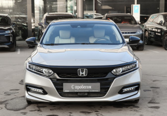 Подержанный автомобиль Honda Accord Sedan 2019 года (2 фото)