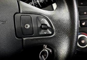 Подержанный автомобиль Kia Ceed Hatchback 2010 года (27 фото)