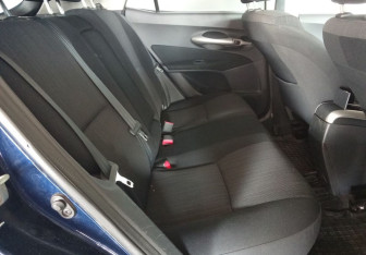 Подержанный автомобиль Toyota Auris Hatchback 2007 года (10 фото)