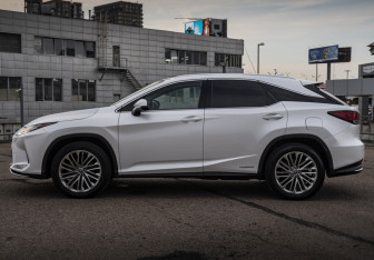 Подержанный автомобиль Lexus RX 2020 года (8 фото)