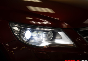 Подержанный автомобиль Volkswagen Tiguan 2011 года (24 фото)