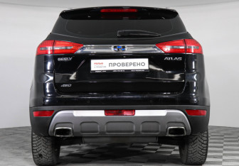 Подержанный автомобиль Geely Atlas 2020 года (6 фото)