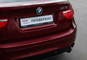 Подержанный автомобиль BMW X6 2012 года (22 фото)