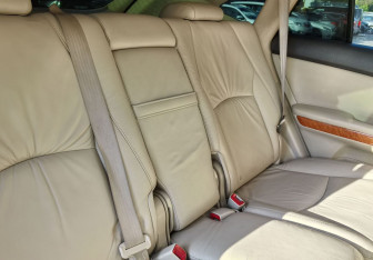 Подержанный автомобиль Lexus RX 2008 года (15 фото)