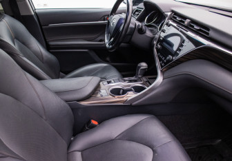 Подержанный автомобиль Toyota Camry Sedan 2018 года (9 фото)