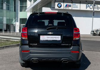 Подержанный автомобиль Chevrolet Captiva 2014 года (6 фото)