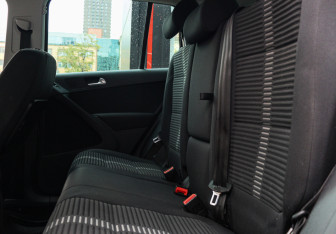 Подержанный автомобиль Volkswagen Tiguan 2011 года (8 фото)