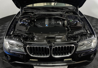 Подержанный автомобиль BMW X3 2008 года (10 фото)