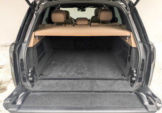 Подержанный автомобиль Land Rover Range Rover 2023 года (10 фото)