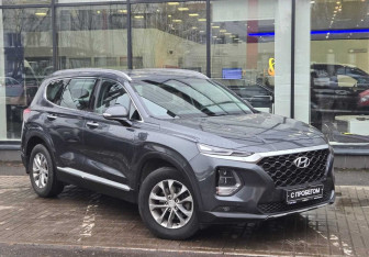 Подержанный автомобиль Hyundai Santa Fe 2018 года (3 фото)