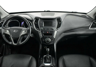 Подержанный автомобиль Hyundai Santa Fe 2017 года (6 фото)