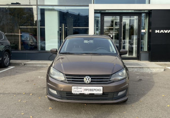 Подержанный автомобиль Volkswagen Polo Sedan 2016 года (2 фото)