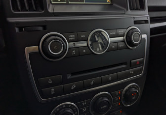 Подержанный автомобиль Land Rover Freelander 2013 года (29 фото)