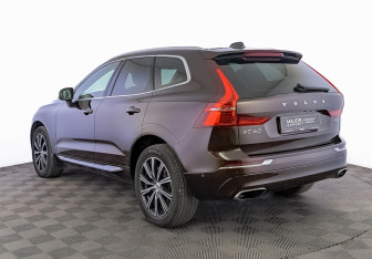 Подержанный автомобиль Volvo XC60 2020 года (7 фото)