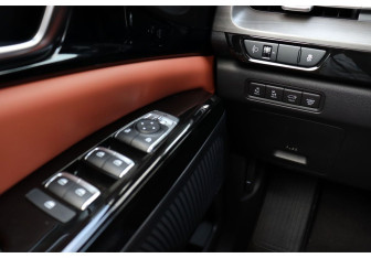 Новый Kia Carnival 2025 (16 фото)