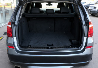 Подержанный автомобиль BMW X3 2014 года (9 фото)