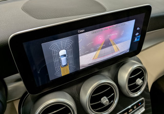 Подержанный автомобиль Mercedes-Benz GLC Coupe 2021 года (28 фото)