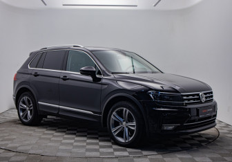 Подержанный автомобиль Volkswagen Tiguan 2019 года (7 фото)