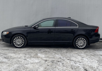 Подержанный автомобиль Volvo S80 2007 года (8 фото)