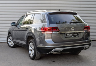 Подержанный автомобиль Volkswagen Teramont 2019 года (7 фото)