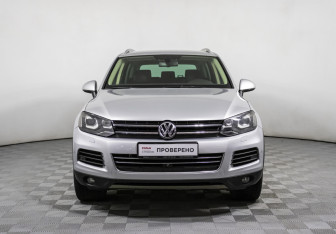Подержанный автомобиль Volkswagen Touareg 2011 года (2 фото)