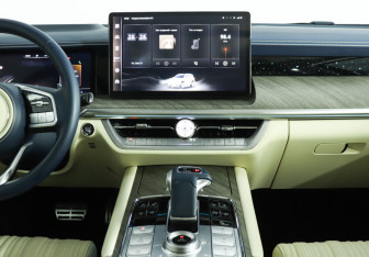 Подержанный автомобиль Tank 500 2022 года (17 фото)