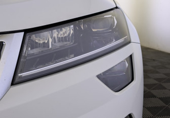 Подержанный автомобиль Skoda Karoq 2022 года (11 фото)