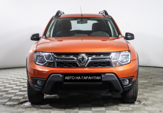 Подержанный автомобиль Renault Duster 2018 года (2 фото)
