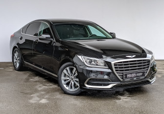 Подержанный автомобиль Genesis G80 2019 года (3 фото)