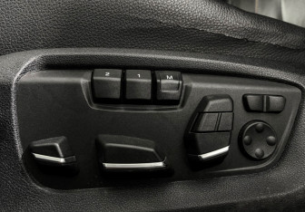 Подержанный автомобиль BMW X5 2014 года (17 фото)