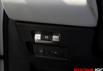 Подержанный автомобиль Land Rover Range Rover Evoque 2020 года (20 фото)