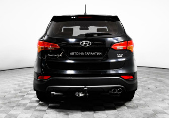 Подержанный автомобиль Hyundai Santa Fe 2013 года (4 фото)