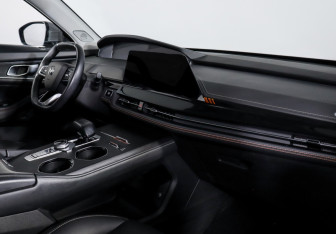 Подержанный автомобиль Changan UNI-K 2023 года (9 фото)