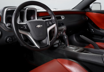 Подержанный автомобиль Chevrolet Camaro Coupe 2012 года (14 фото)