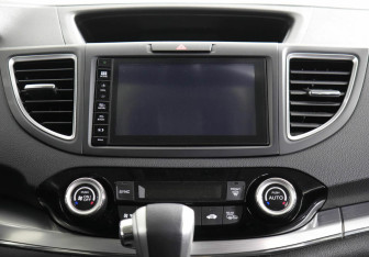 Подержанный автомобиль Honda CR-V 2018 года (10 фото)