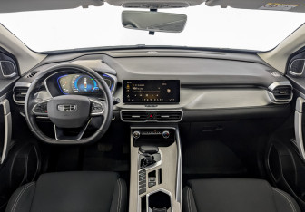 Подержанный автомобиль Geely Coolray 2023 года (14 фото)