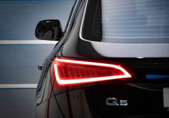 Подержанный автомобиль Audi Q5 2015 года (33 фото)