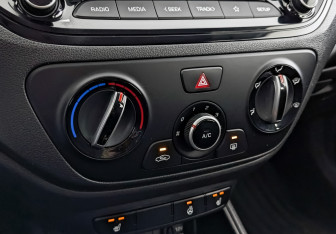 Подержанный автомобиль Hyundai Solaris Sedan 2021 года (21 фото)