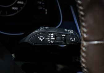 Подержанный автомобиль Audi Q7 2016 года (28 фото)