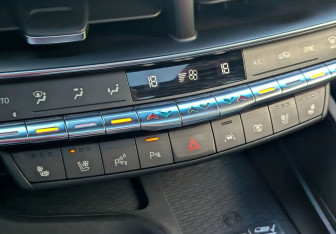 Подержанный автомобиль Cadillac CT5-V 2020 года (21 фото)