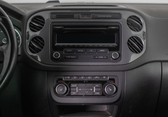 Подержанный автомобиль Volkswagen Tiguan 2013 года (14 фото)