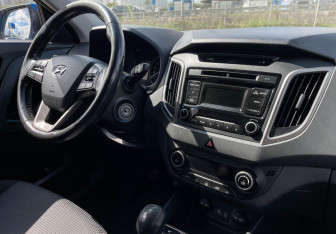 Подержанный автомобиль Hyundai Creta 2017 года (9 фото)