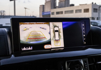 Подержанный автомобиль Lexus LX 2016 года (22 фото)