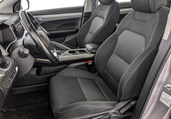 Подержанный автомобиль Geely Coolray 2022 года (19 фото)