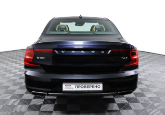 Подержанный автомобиль Volvo S90 2018 года (6 фото)