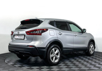Подержанный автомобиль Nissan Qashqai 2020 года (5 фото)