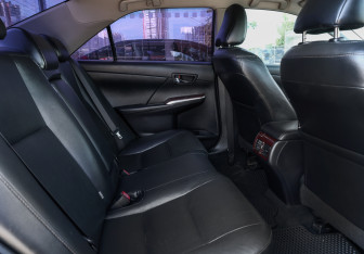 Подержанный автомобиль Toyota Camry Sedan 2014 года (11 фото)