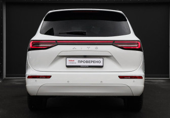 Подержанный автомобиль AITO M7 2023 года (5 фото)