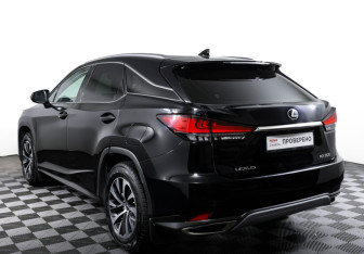 Подержанный автомобиль Lexus RX 2021 года (7 фото)